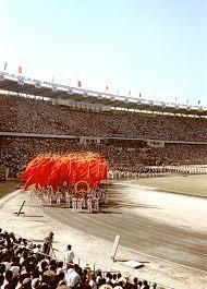 威利·梅斯在 1951 年被道奇队发掘，但他最终却成为了巨人队的永恒标志